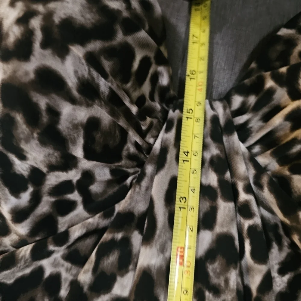Miraclesuit SWIMWEAR BELLE GATTINO MARINA BROWN Leopard TANKINI TOP Size 8